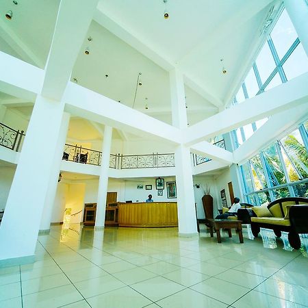 Katomi Kingdom Resort Entebbe Lyamutundwe エクステリア 写真