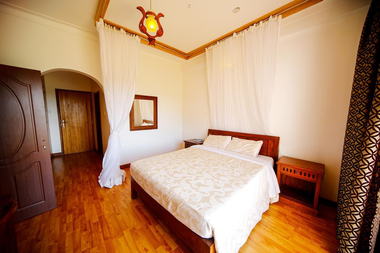 Katomi Kingdom Resort Entebbe Lyamutundwe エクステリア 写真