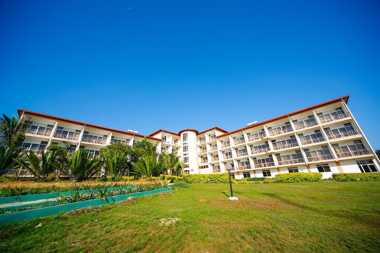 Katomi Kingdom Resort Entebbe Lyamutundwe エクステリア 写真