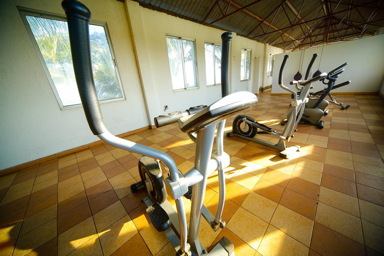 Katomi Kingdom Resort Entebbe Lyamutundwe エクステリア 写真