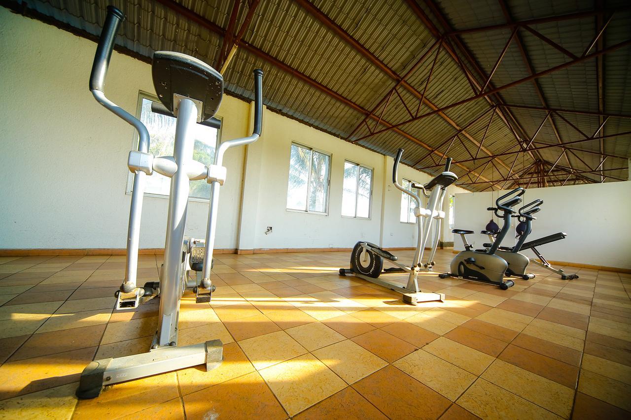 Katomi Kingdom Resort Entebbe Lyamutundwe エクステリア 写真