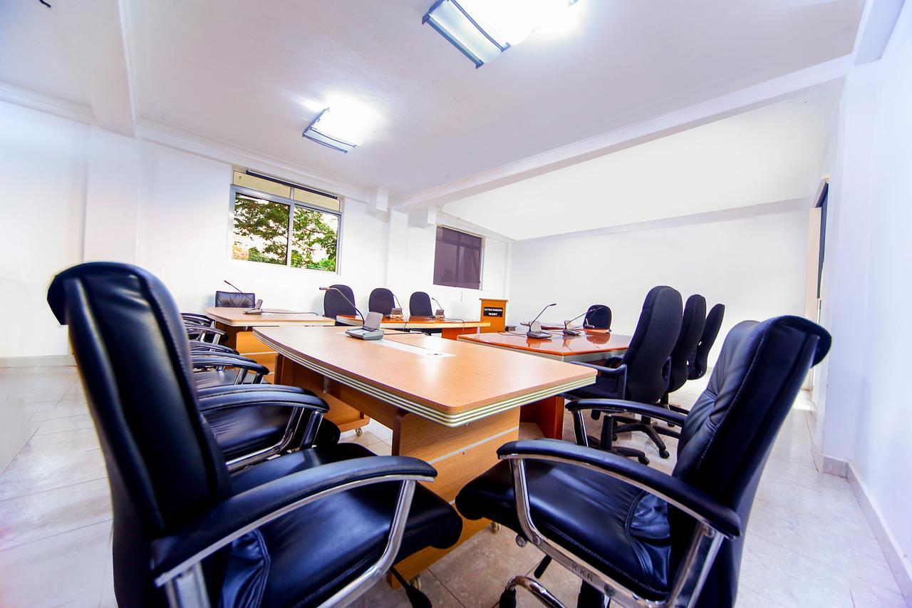 Katomi Kingdom Resort Entebbe Lyamutundwe エクステリア 写真